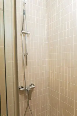Un baño de Alohamundi Lumbreras Ático