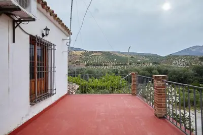 Vista general de una montaña o vista desde la casa o chalet