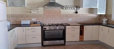 Una cocina o zona de cocina en Casa Valentina Scenic Villa Caminito Del Rey Andalusia
