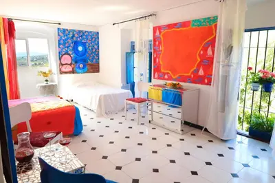 Zona de estar de Bohemian Villa Malaga by PriorityVillas