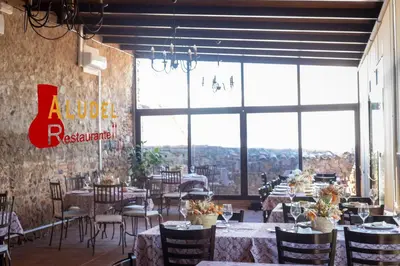 Un restaurante o sitio para comer en Hotel Casa Rural Betancourt