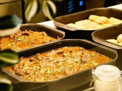 Comida en o cerca de esta residencia de estudiantes