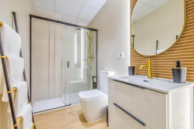 Un baño de El Toril & Casco Histórico