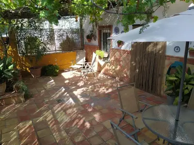 Un patio o zona al aire libre en Mágina Dream Pegalajar Dormitorios disponibles según número huéspedes