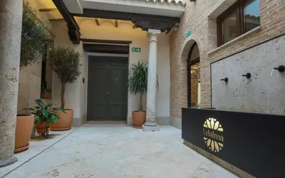 Fachada o entrada de VELALMA -Edificio exclusivo de apartamentos turisticos en Centro histórico-JAEN
