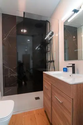 Un baño de Edomus Ciudad Jardin