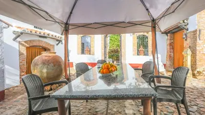 Un patio o zona al aire libre en Casa El Coronel by Ruralidays