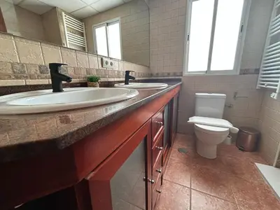 Un baño de RgHOST-Apartamento Alonso de Burgos en el centro de Córdoba