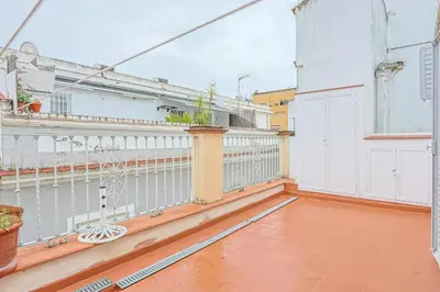 Un balcón o terraza de Apartamento Teide Sevilla - Junto a la alameda