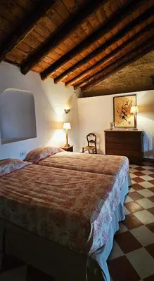 Cama o camas de una habitación en Espectacular iglesia románica