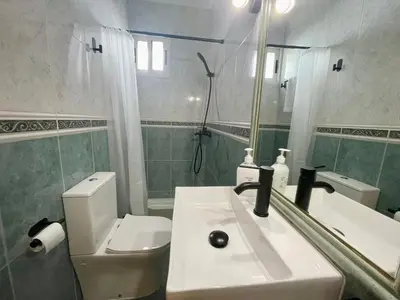 Un baño de Geysotur Patio Marroquies