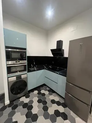 Una cocina o zona de cocina en Nuevo apartamento céntrico