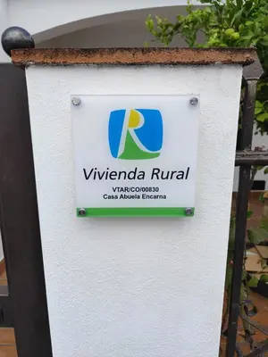 Certificado, premio, señal o documento que está expuesto en Casa Abuela Encarna