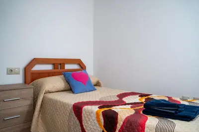 Cama o camas de una habitación en Piso Tranquilo en Plaza de Toros - Centro