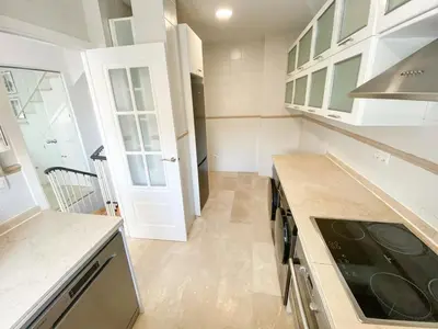 Una cocina o zona de cocina en Villa with private swimming pool in Sevilla