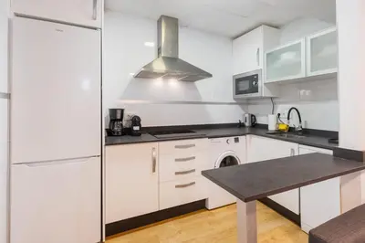 Una cocina o zona de cocina en Cozy Duplex - 2 Bathrooms - Historic Centre