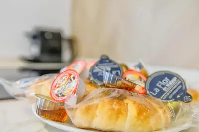 Comida en o cerca de este apartamento