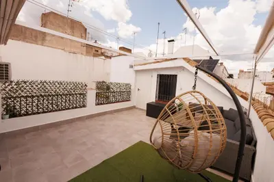 Un balcón o terraza de El ático de Osario 5 con terraza - Great location