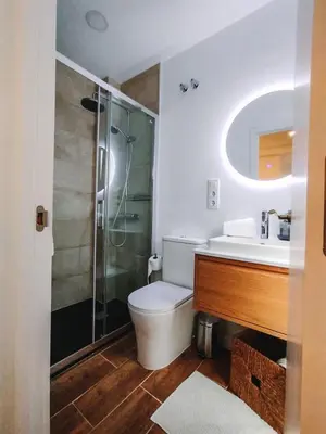 Un baño de Suite Feria