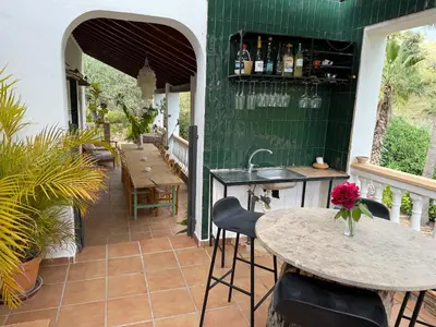 Bebidas en Authentic Luxury Villa in Oasis with Pool close to Malaga