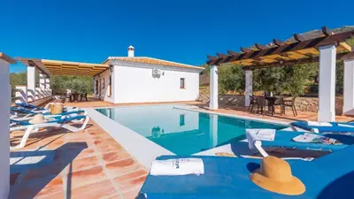 Piscina en o cerca de Cortijo Vilo Periana by Ruralidays