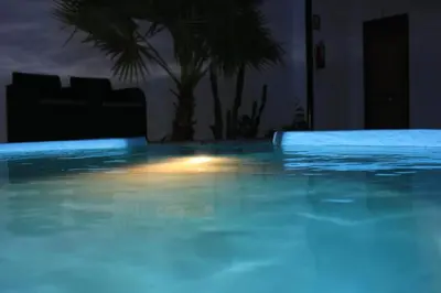 Piscina en o cerca de CASA PATIO LAS PALMERAs 1 Y 2