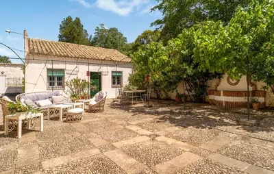 Jardín al aire libre en Beautiful Home In Baeza
