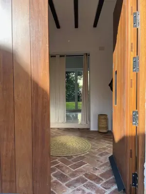 Plano de Casa con jardín y piscina en Córdoba