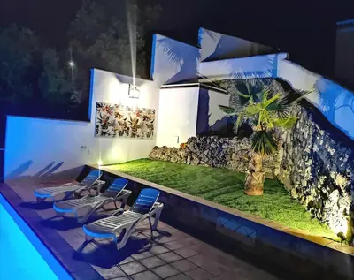 Piscina en o cerca de Villasecre Casa Rural