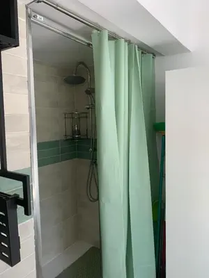 Un baño de Tu Descanso en Sevilla