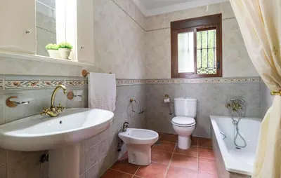 Un baño de Awesome Home In Periana