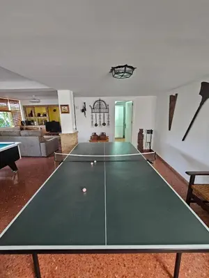 Instalaciones para jugar al ping pong en Casa del Lago la Encantada !!!!En temporada incluye acceso piscina Las 2 columnas!!!!! o alrededores