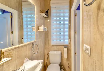 Un baño de El Balcón de Las Tendillas