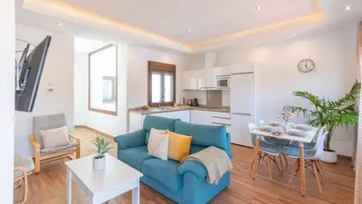 Una cocina o zona de cocina en Cantarería Jazmín Setenil de las Bodegas by Ruralidays