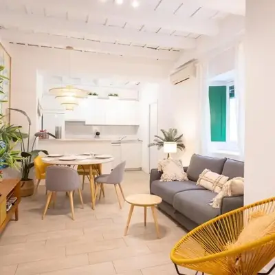 Alcazares Deluxe Suite by Valcambre