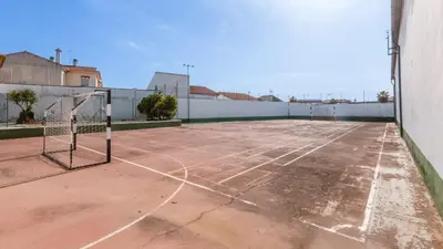 Instalaciones para jugar a tenis o squash en Casa de Mis Dos Gitanillas Villafranca de Córdoba by Ruralidays o alrededores