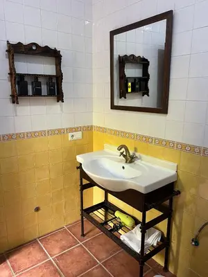 Un baño de Casa Las Niñas