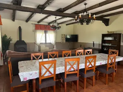 Zona de estar de Relax y piscina privada para familias