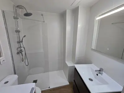 Un baño de Deluxe Alameda studio