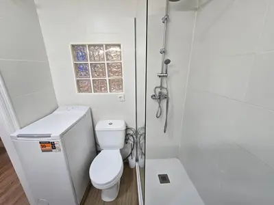 Un baño de Deluxe Alameda studio