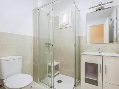 Un baño de 2 Dorm Elegante en la Sevilla más autentica
