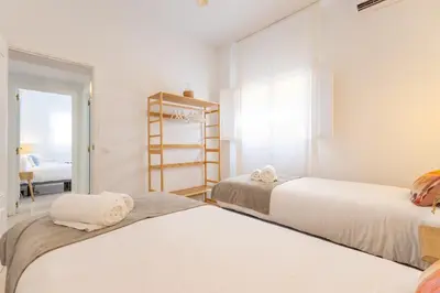 Cama o camas de una habitación en Conde Ibarra Center Suite by Valcambre