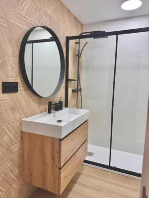 Un baño de HC Luxe