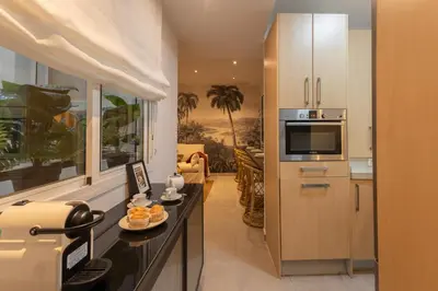 Una cocina o zona de cocina en Philippe's Home Center