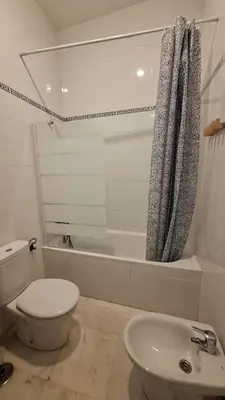 Un baño de Budget and lovely apartments Sevilla center