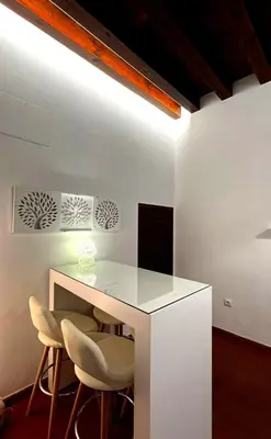 Una televisión o centro de entretenimiento en Un Tesoro en el Corazón de Cordoba & Free Parking