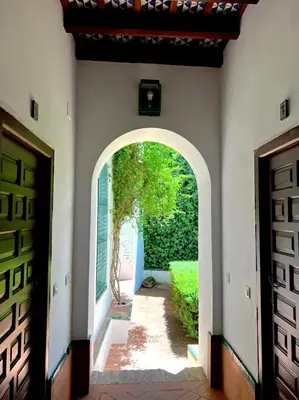 Jardín al aire libre en Un Tesoro en el Corazón de Cordoba & Free Parking