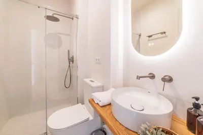 Un baño de Los Patios de Feria - Luz de Poniente