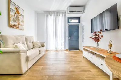 Una televisión o centro de entretenimiento en Loft con Encanto en Plaza Gonzalo de Ayora & Centro de Córdoba