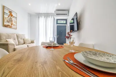 Una televisión o centro de entretenimiento en Loft con Encanto en Plaza Gonzalo de Ayora & Centro de Córdoba